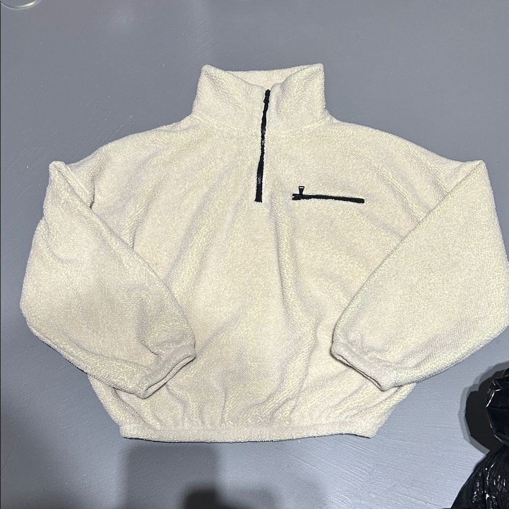 Express Fuzzy Sherpa - Picture 1 of 6